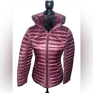 Lululemon Athletica Pack it Down Purple Puffer Jacket- size 4